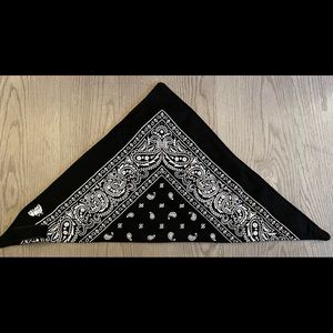 Empyre Paisley Black Fleece Bandana (Velcro Attachments)